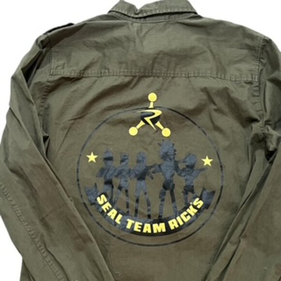 Rick & Morty Seal Team Rick’s Button Up Olive Green Shirt Men’s Size Small - Picture 6 of 13